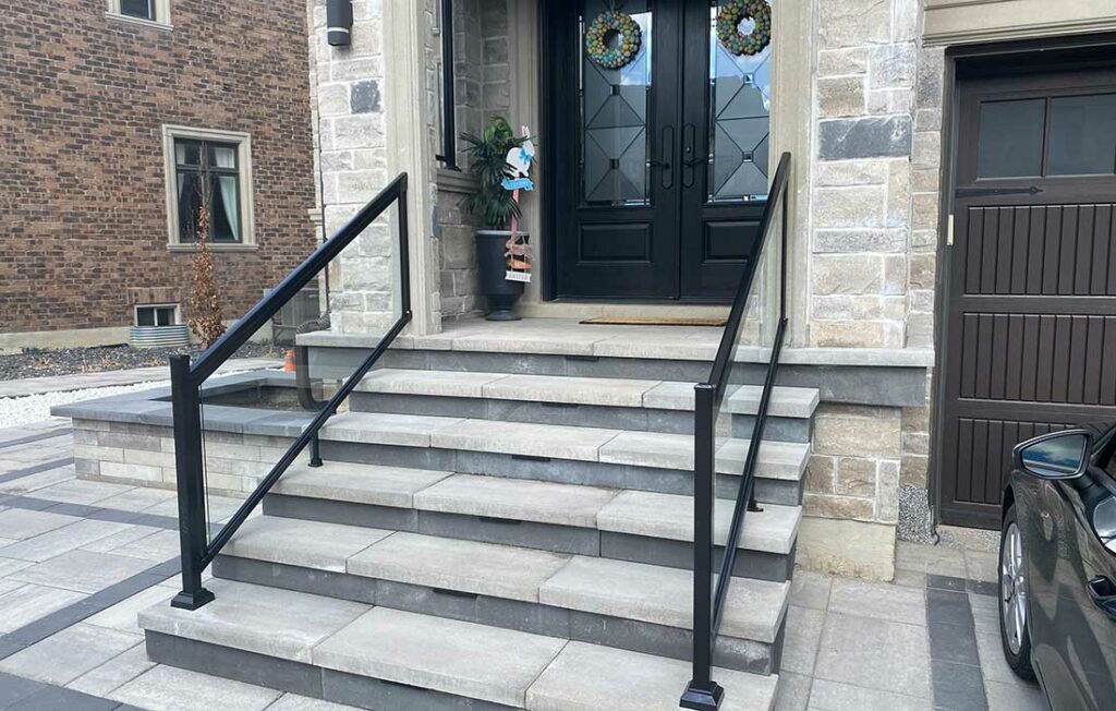 Aluminum Railing Bridle Path-Aluminum-Railings-Glass-Railing-Pool-Railings-Balcony-Railings-Banister-Railings-Porch-Railings-Frameless-Glass-Railing