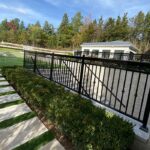 Aluminum Railing Wasaga Beach-Aluminum-Railings-Glass-Railings-Pool-Railings-Balcony-Railings-Banister-Railings-Porch-Railings-decks-and-railings-deck-with-railing-deck-with-rails