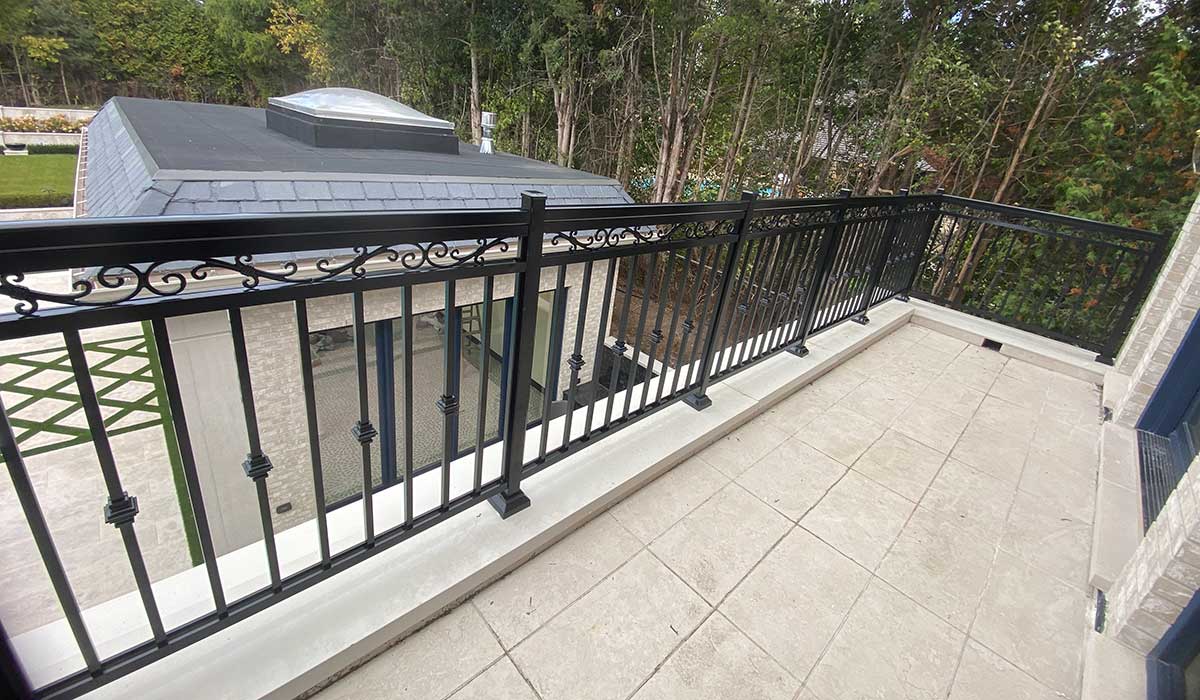 Aluminum Railings Toronto-Aluminum Railings-Glass Railings-Pool Railings-Balcony-Railings-Banister-Railings-Porch Railings