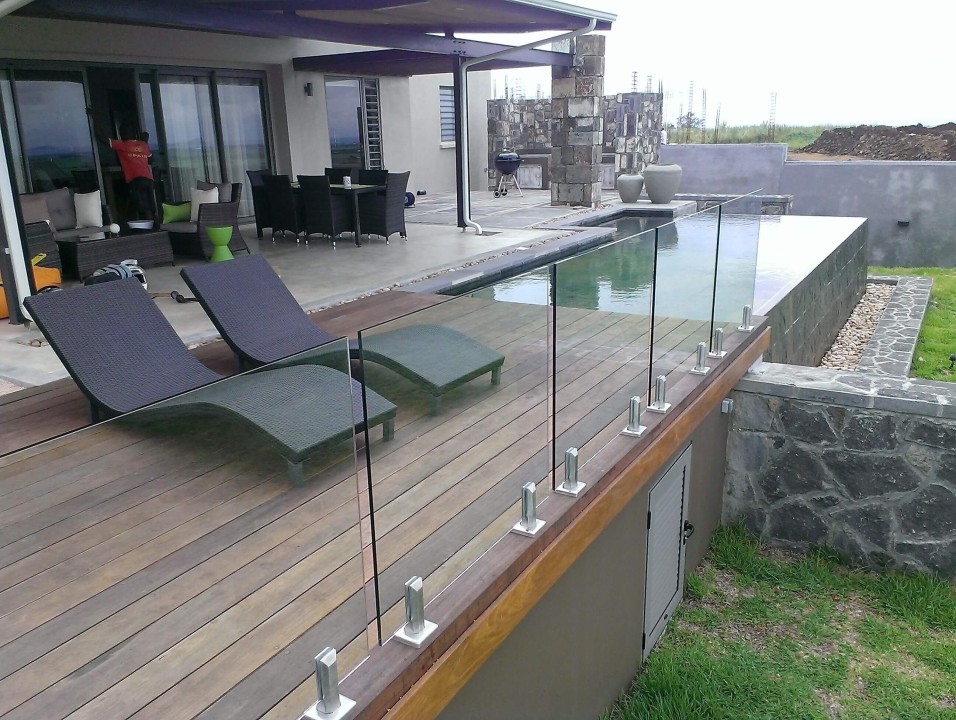 Frameless Glass Railing